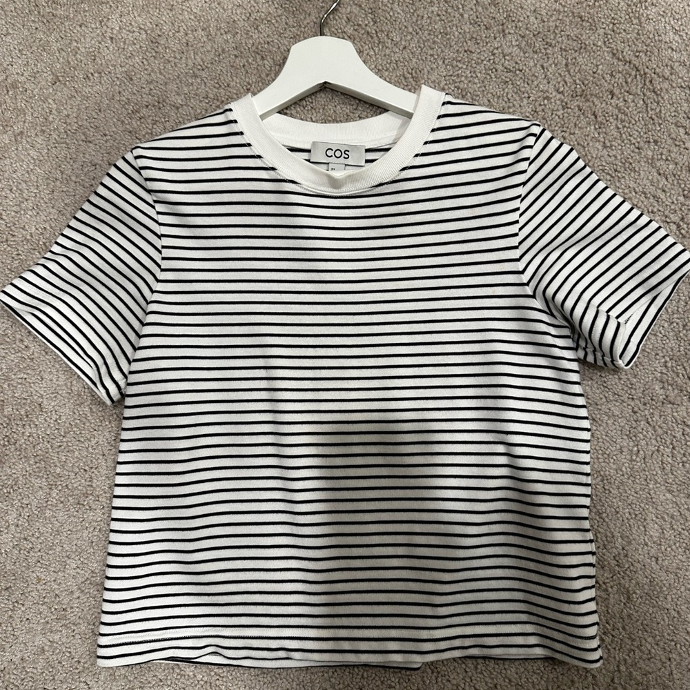 Cos tshirt